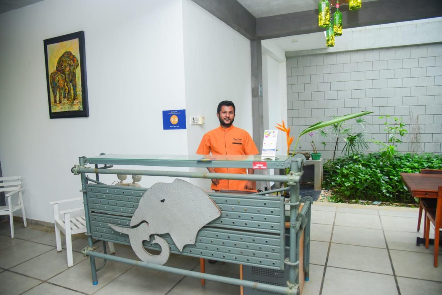 Royal Tusker Hotel Удавалаве Екстериор снимка